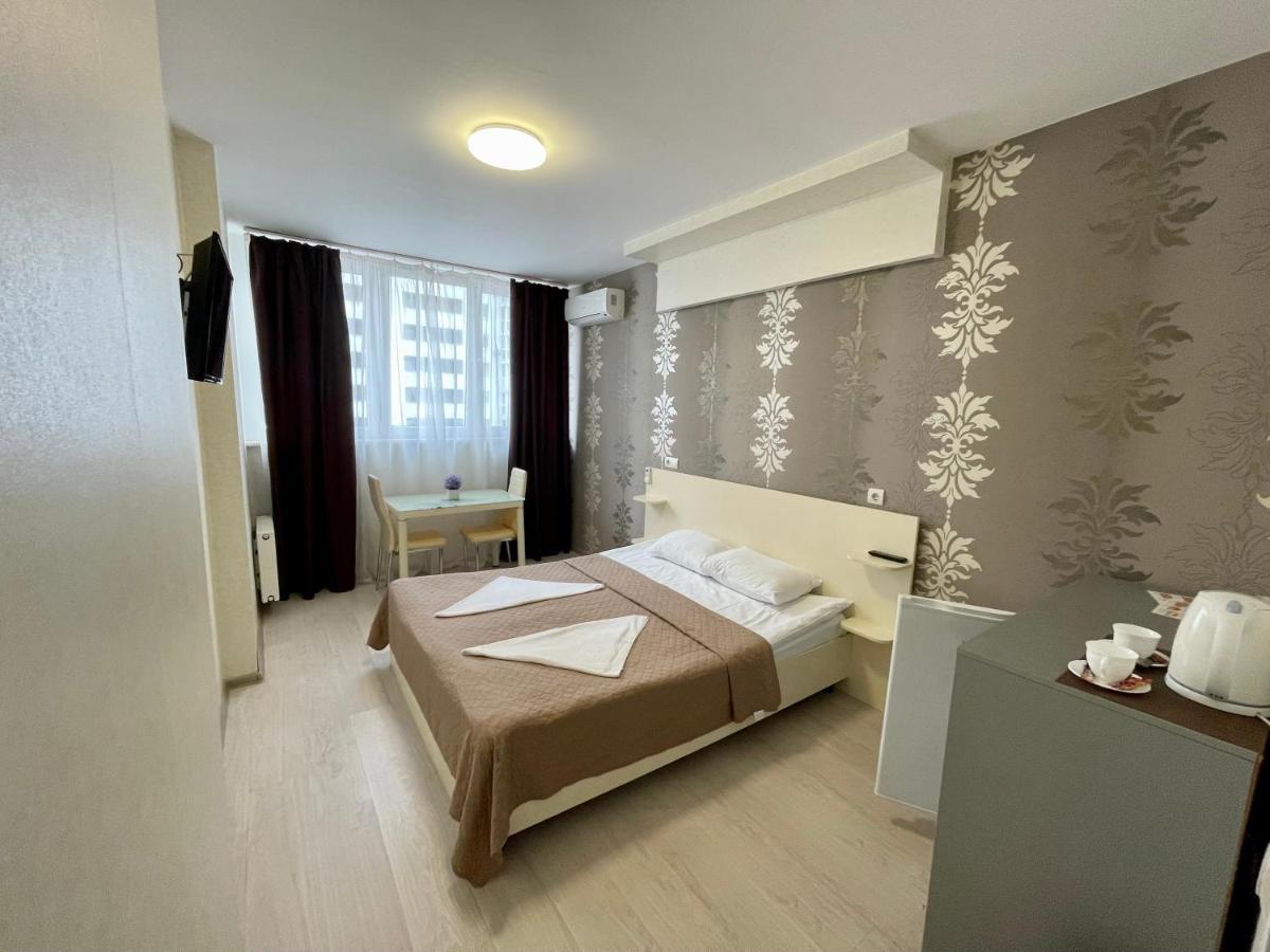 East Residence Kyiv Exterior photo