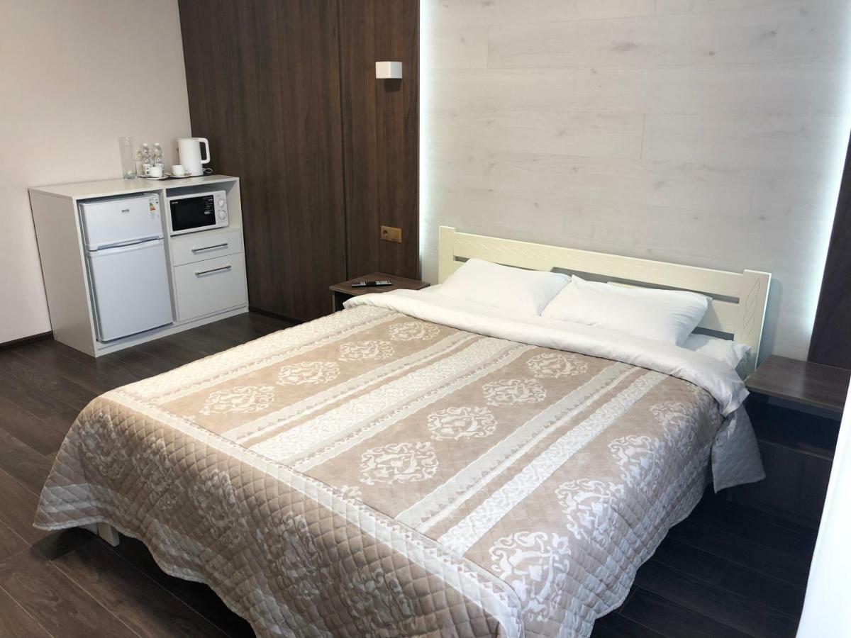 East Residence Kyiv Exterior photo
